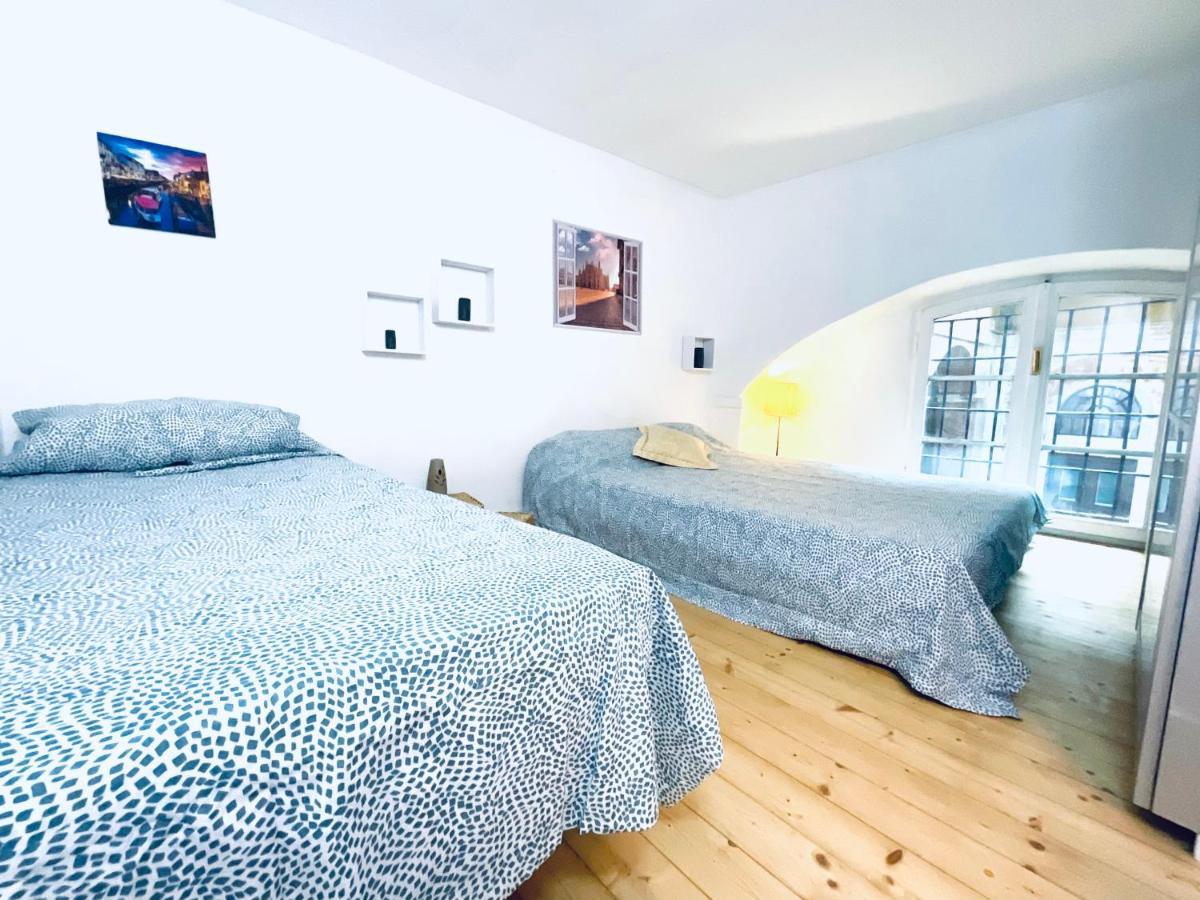 Apartment In 3 Minutes From Duomo Ingresso Via Dei Piatti Милан Экстерьер фото